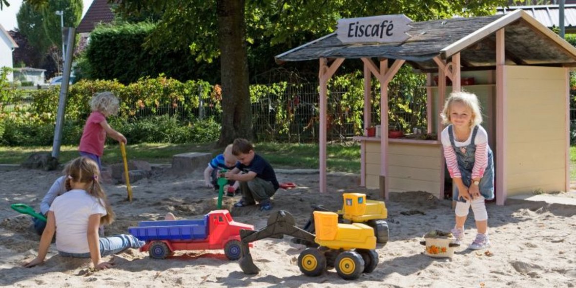 Bild von spielenden Kindern